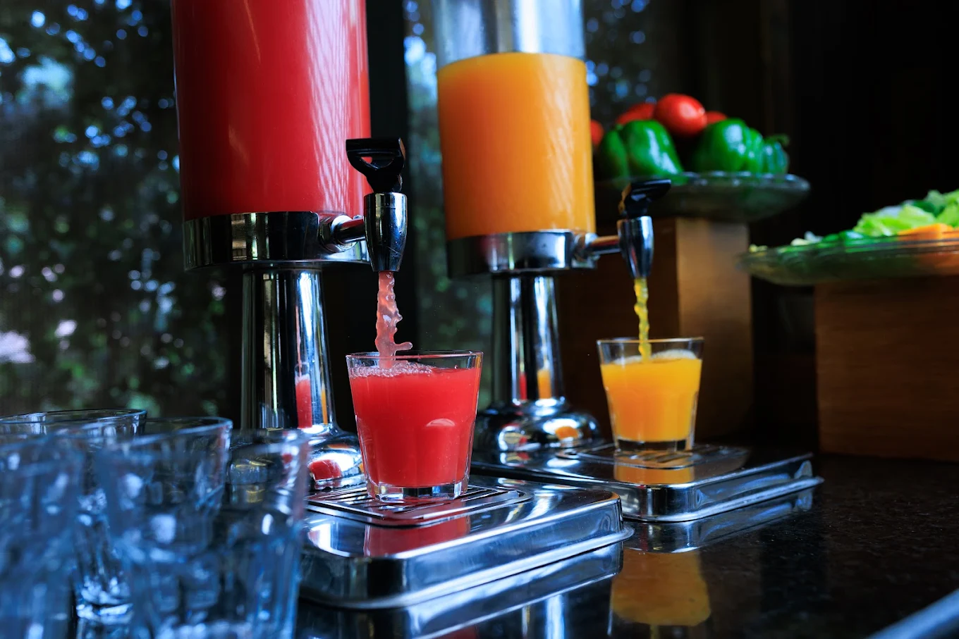 Hudson Hotels Sriperumbudur – Fountain mocktail presentation