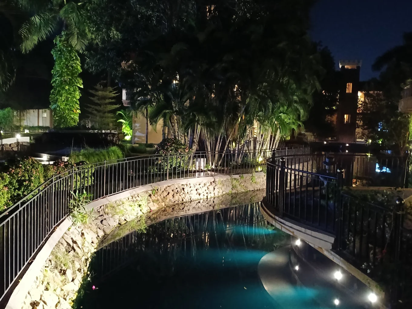 Hudson Hotels Sriperumbudur – Interior view of river area