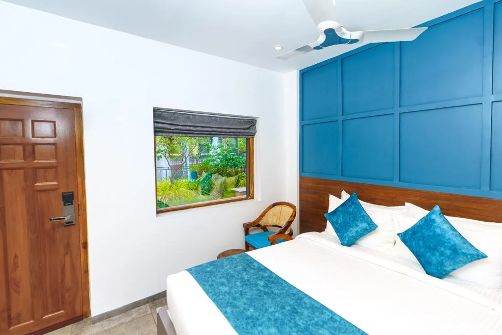 Hudson Hotels Sriperumbudur – Comfortable hotel room with premium furnishings